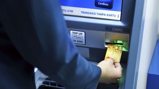 Biaya Tarik Tunai BCA di ATM Bersama Terbaru 1 Biaya Tarik Tunai BCA di ATM Bersama 2024